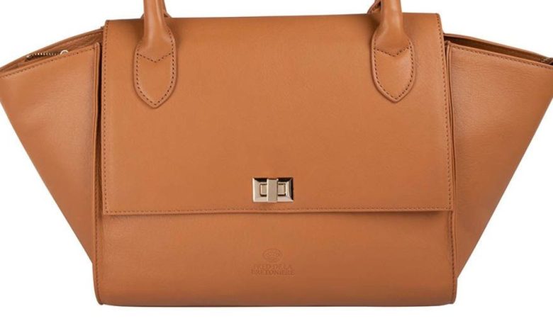 Elevate Your Style The Timeless Elegance of a Nappa Leather Shoulder Bag